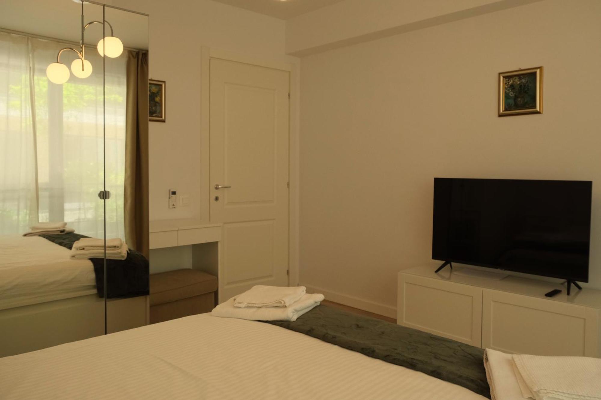 Booking Apartments-self Check-in Bucareste