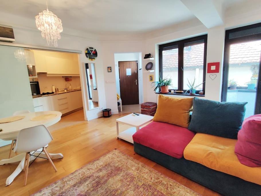 Old Town Bohemian With Garden View Balcony *