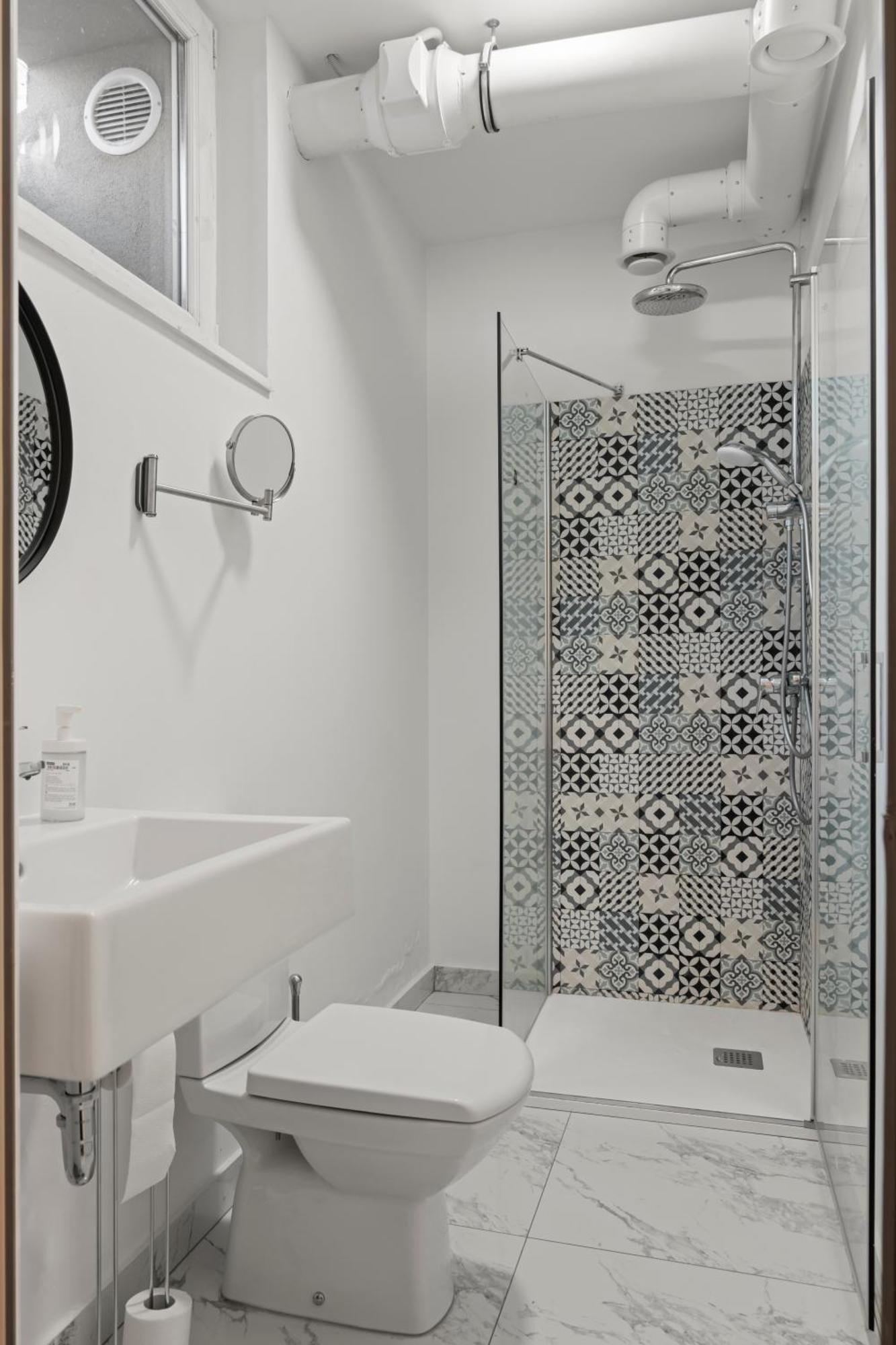 Nest Boutique Hostel *
