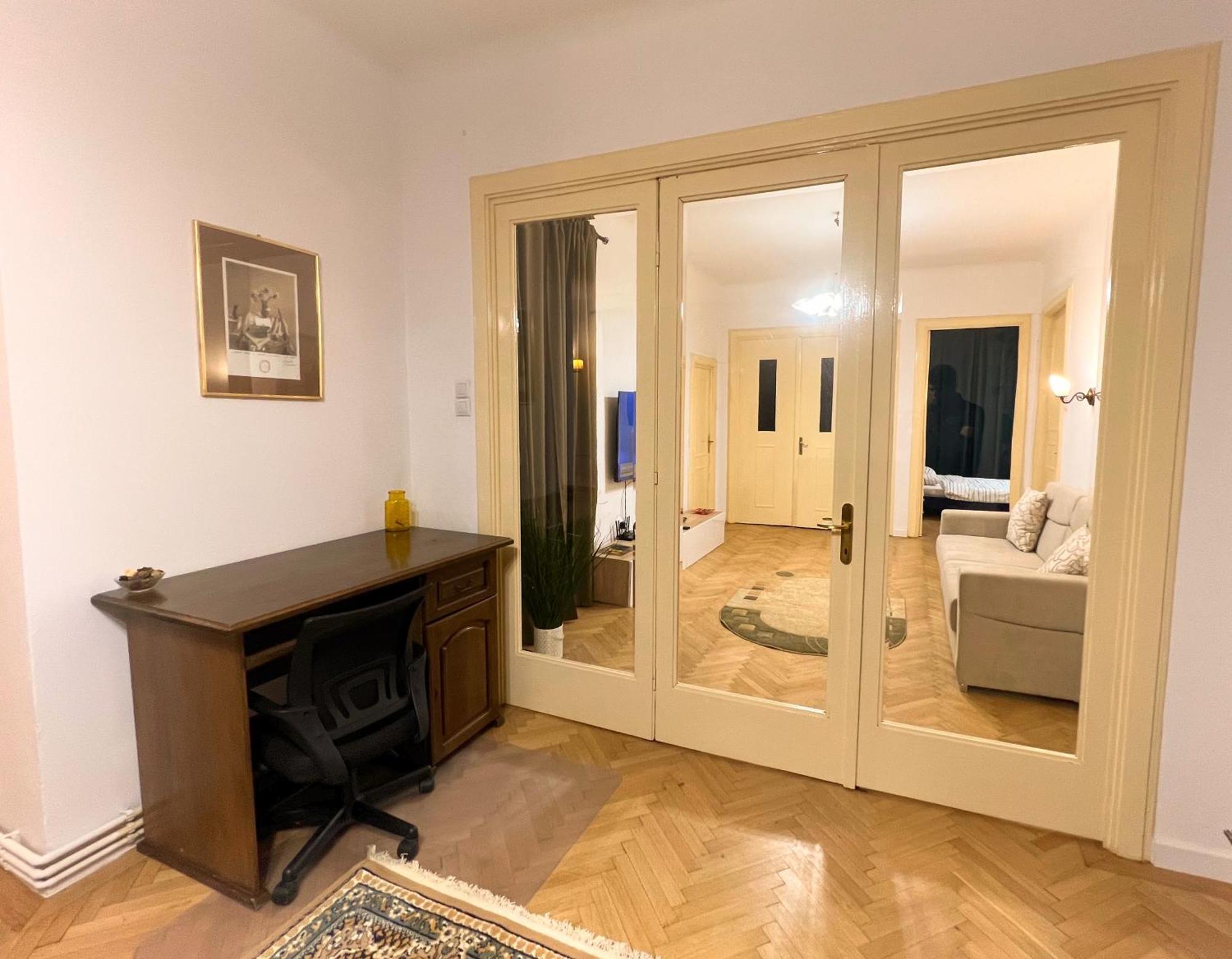 Ultracentral 4 - Old Center -120 Square Meters - Bucureşti