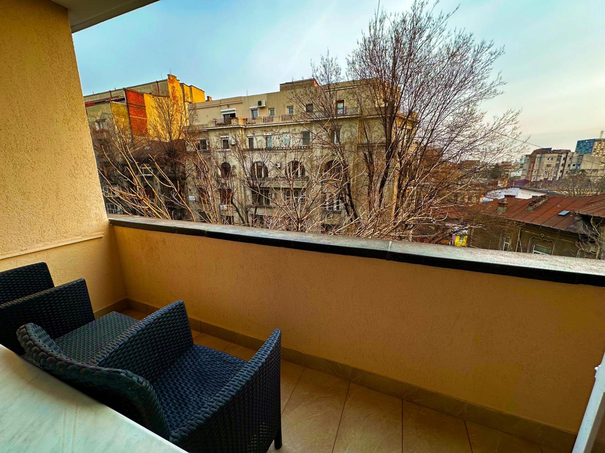 Ultracentral 4 - Old Center -120 Square Meters - Bucureşti