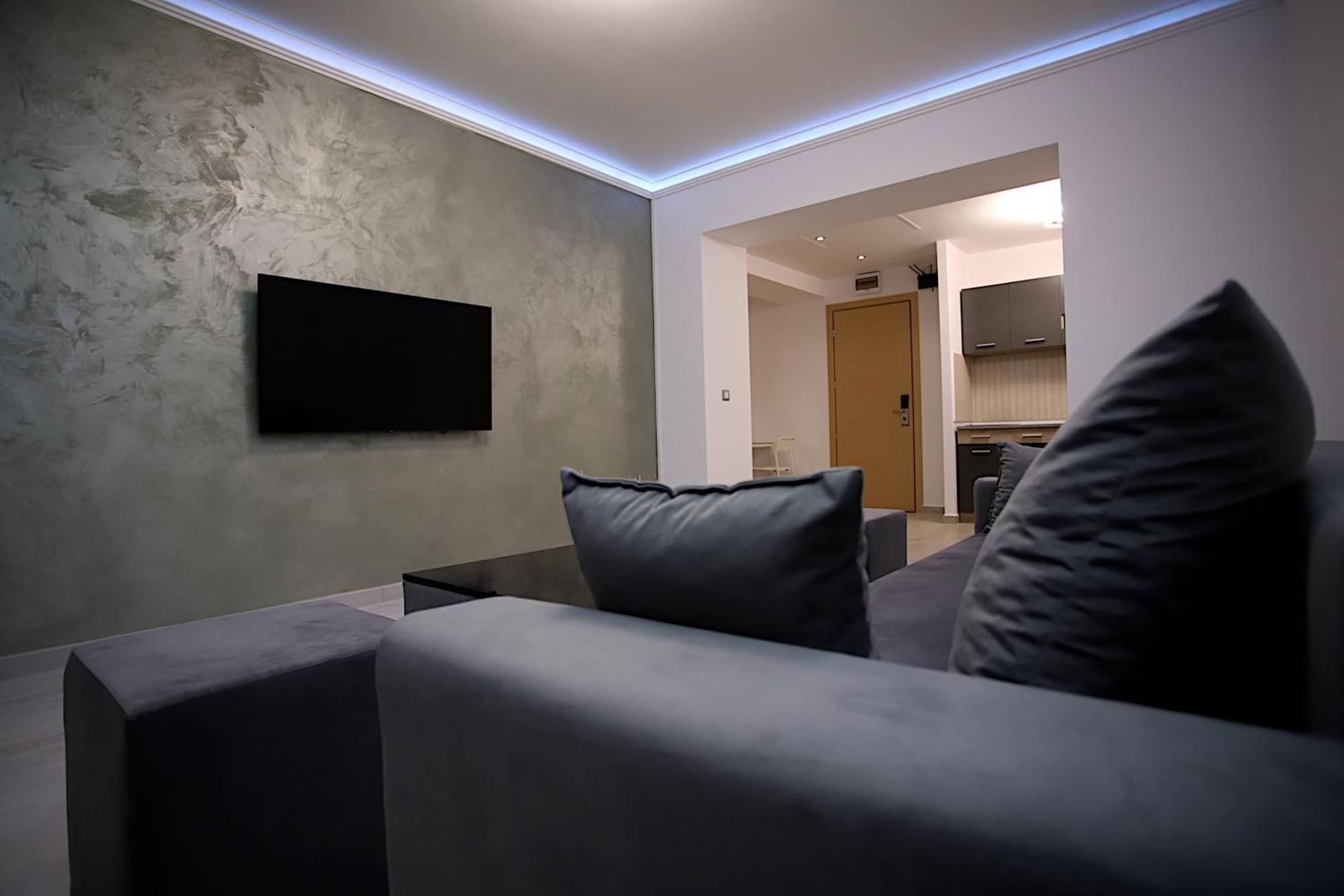 Pearl Rin Grand Apartment