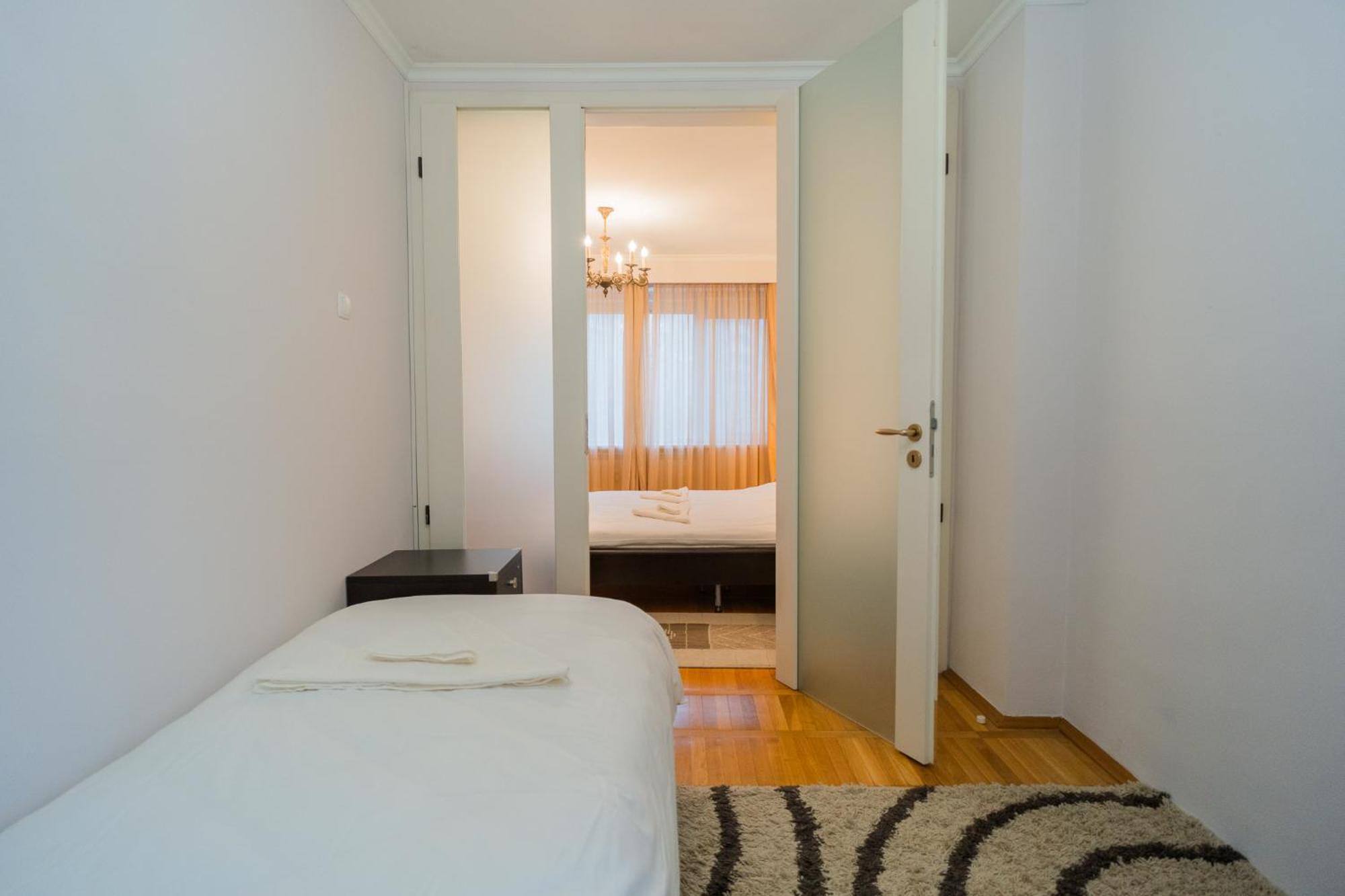 Classic Next To Victoriei Avenue Apartamento Bucareste