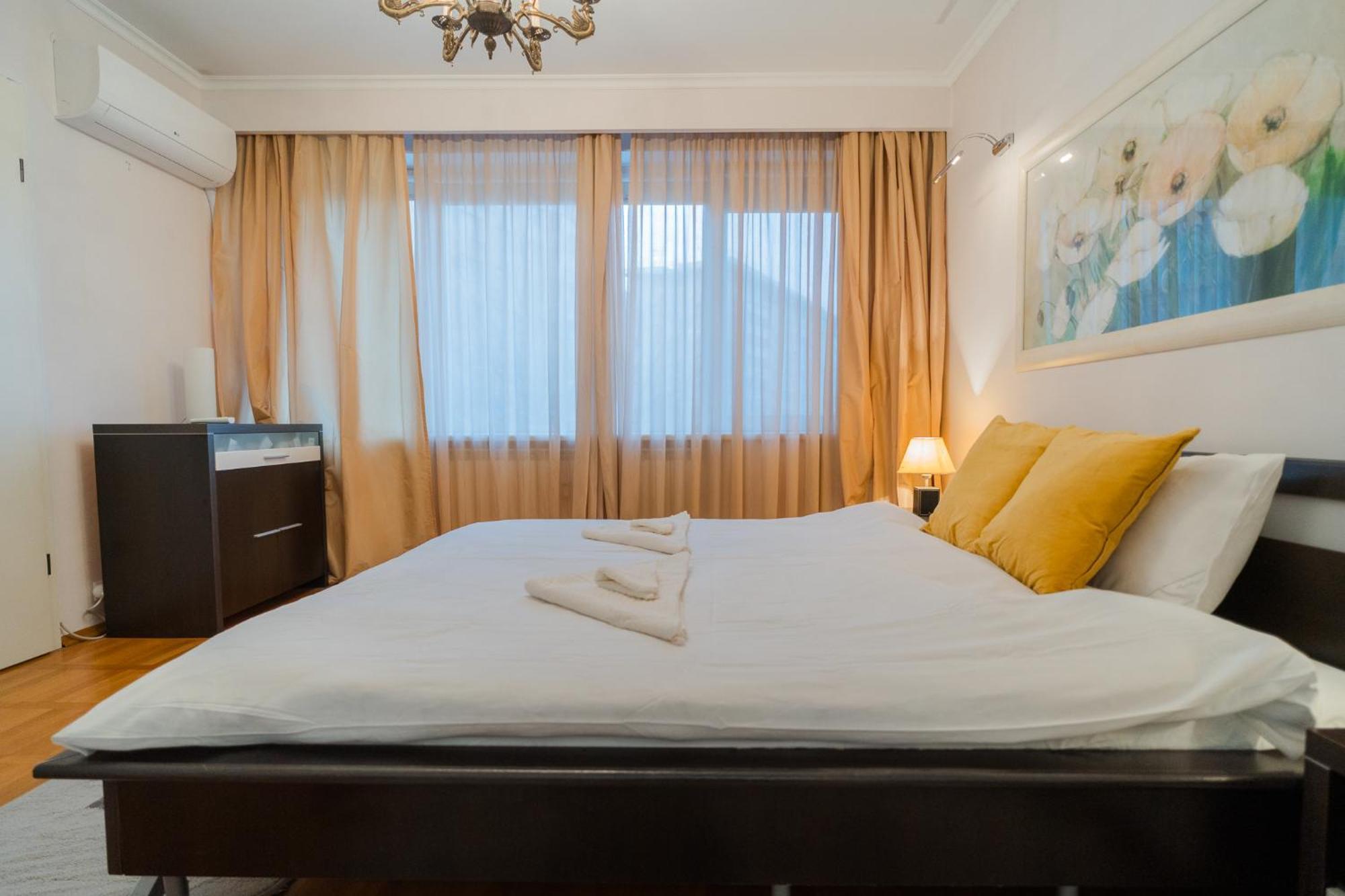 Classic Next To Victoriei Avenue Apartamento *