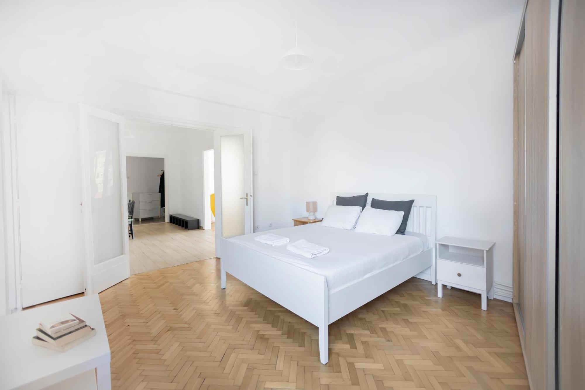 Apartment Your Big In Center Bucharest