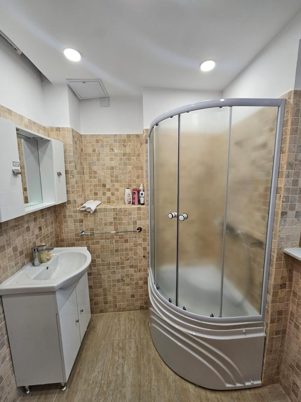 Apartament Alt Studio Bucureşti
