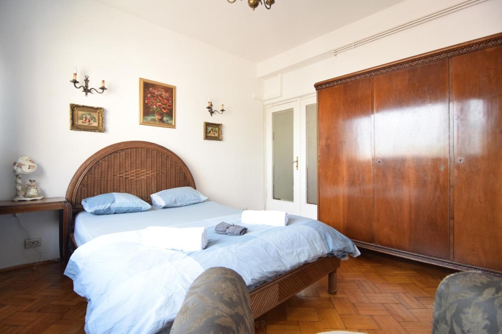 Eminescu 36 Apartament Bucureşti