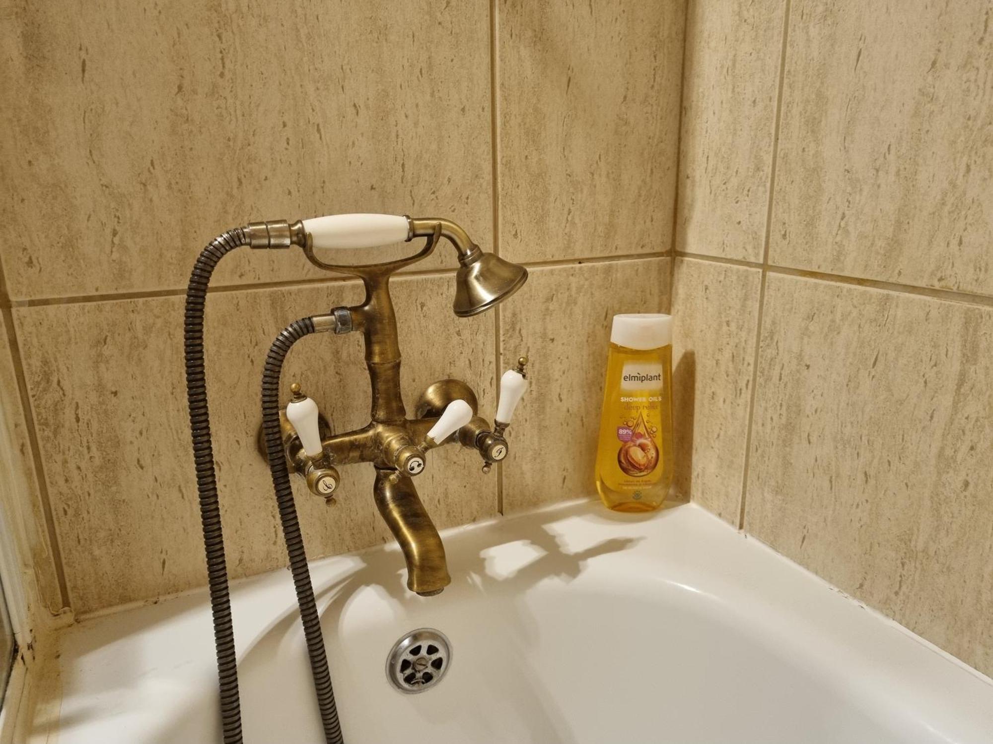 27 @ Arc De Triomphe Apartment