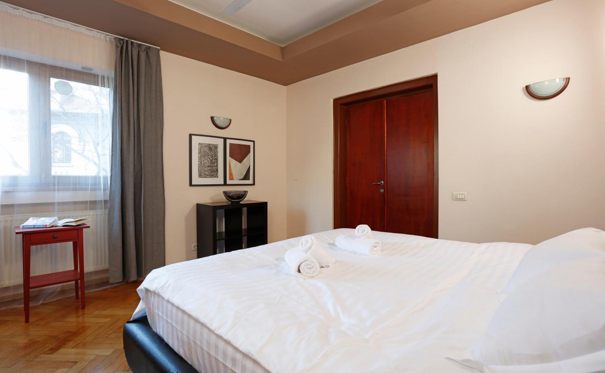 Near Old Town - Chill & Relax - 3Bdr Cozy & Roomy * Bucharest