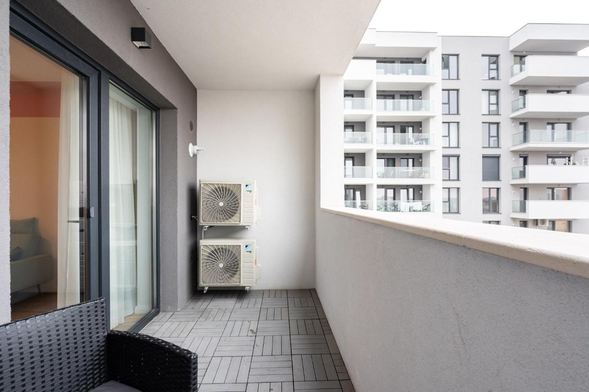 Candy Crush I 1 Bedroom With Free Underground Parking Bucharest