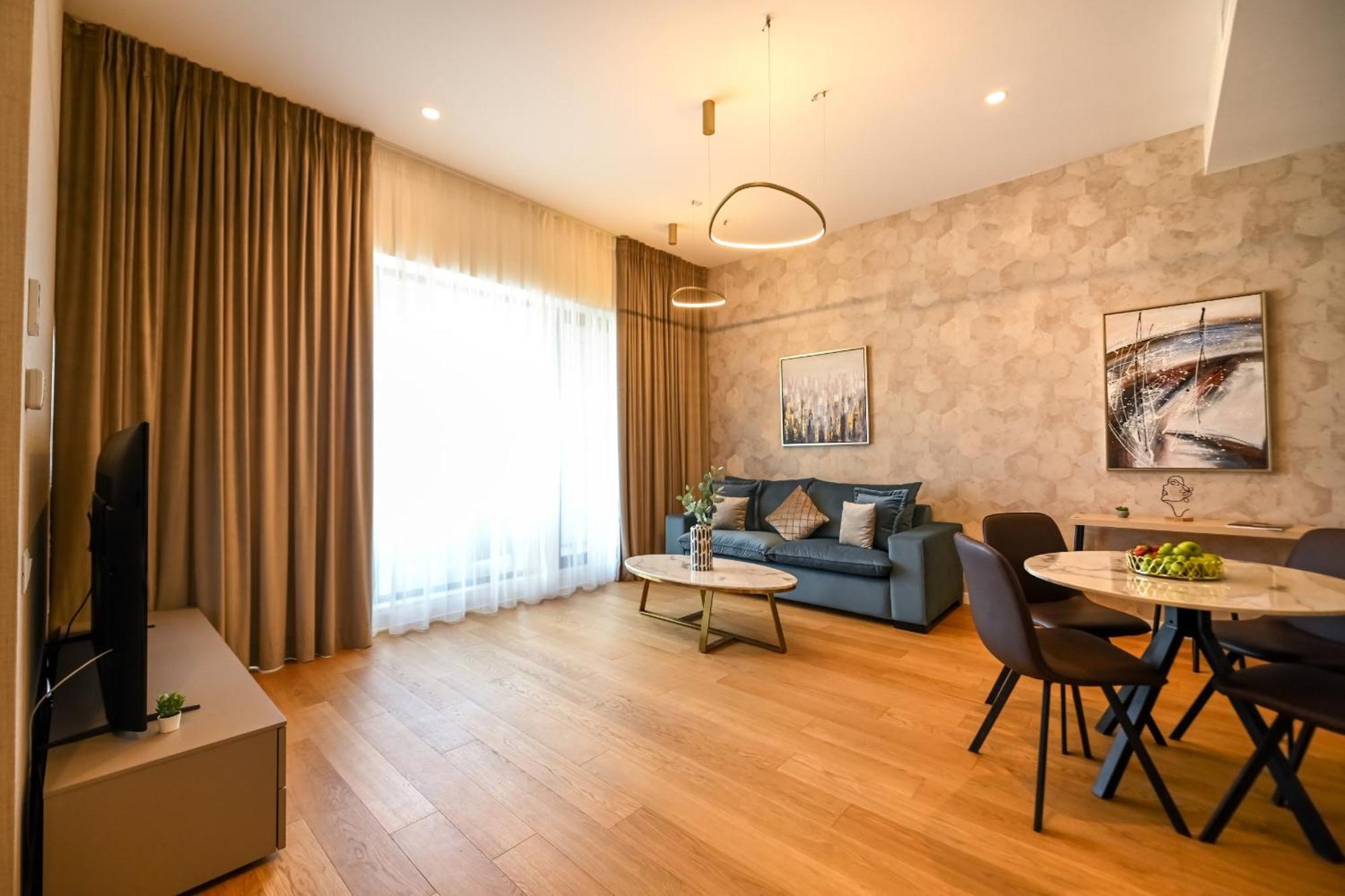 One Verdi Park Exclusive - Panoramic View & Private Parking Bucharest
