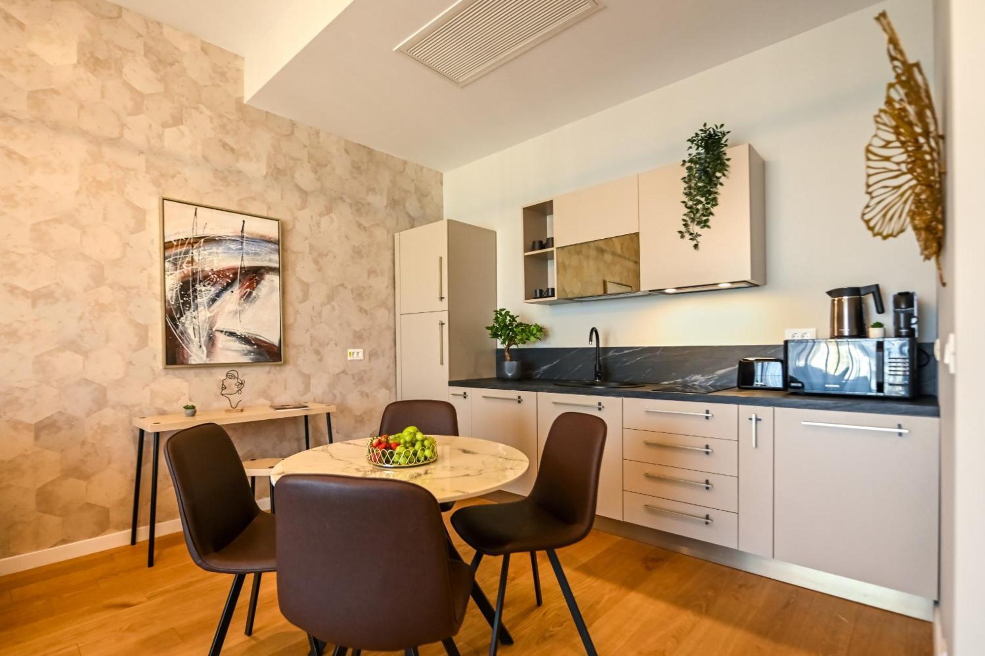 One Verdi Park Exclusive - Panoramic View & Private Parking *