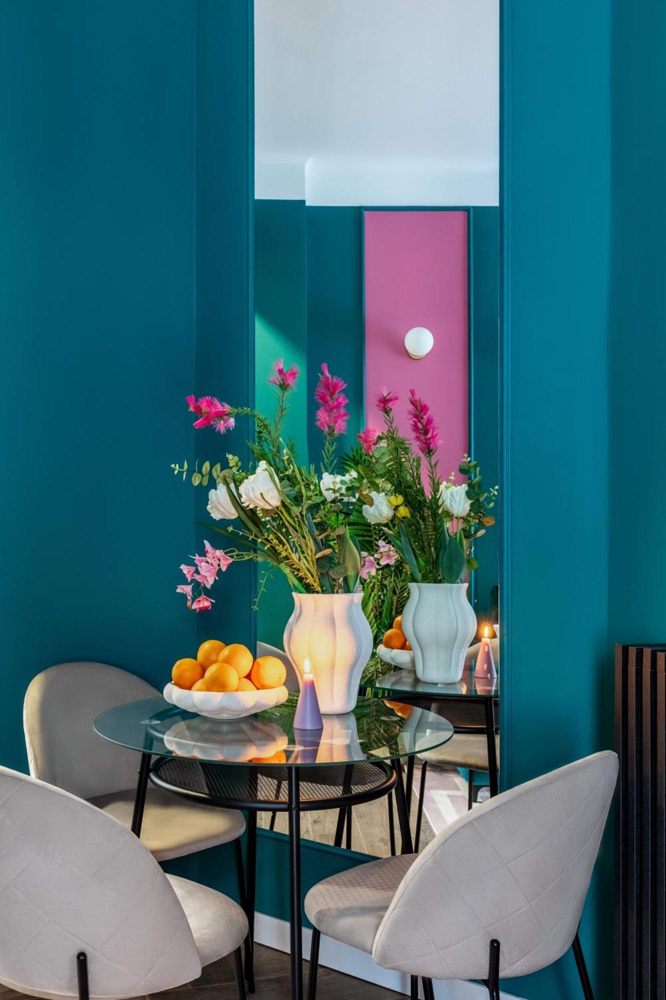 Apartment Holt - Flowers In Wonderland