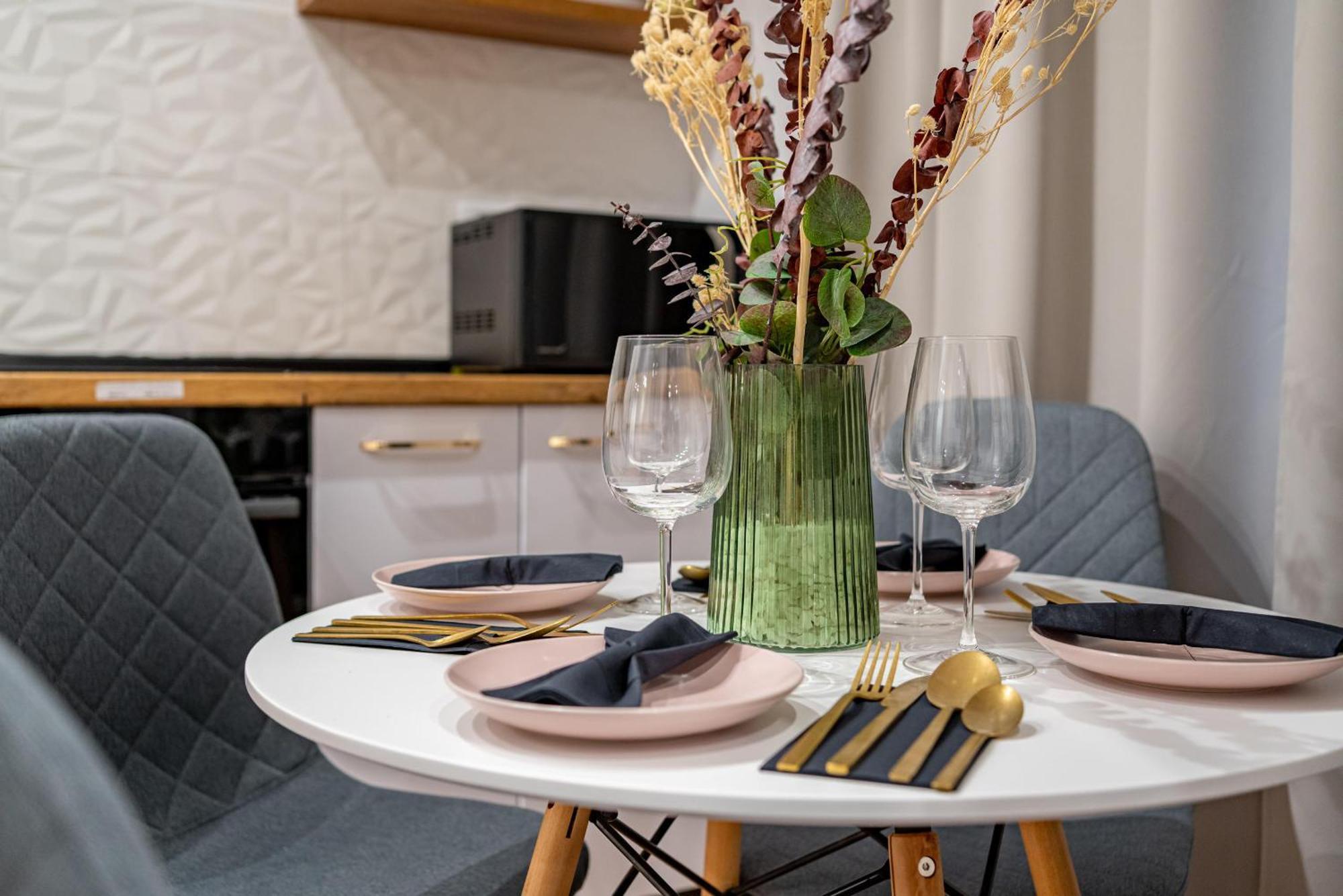 Center Elegance - Stylish 2br At Piata Amzei Apartamento *