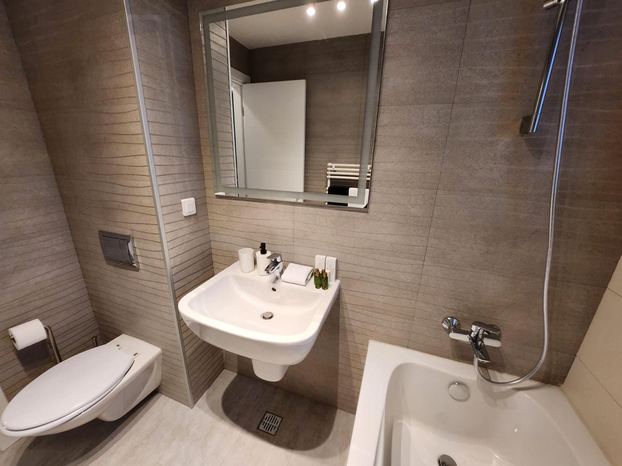 Grand First District In Apartament
