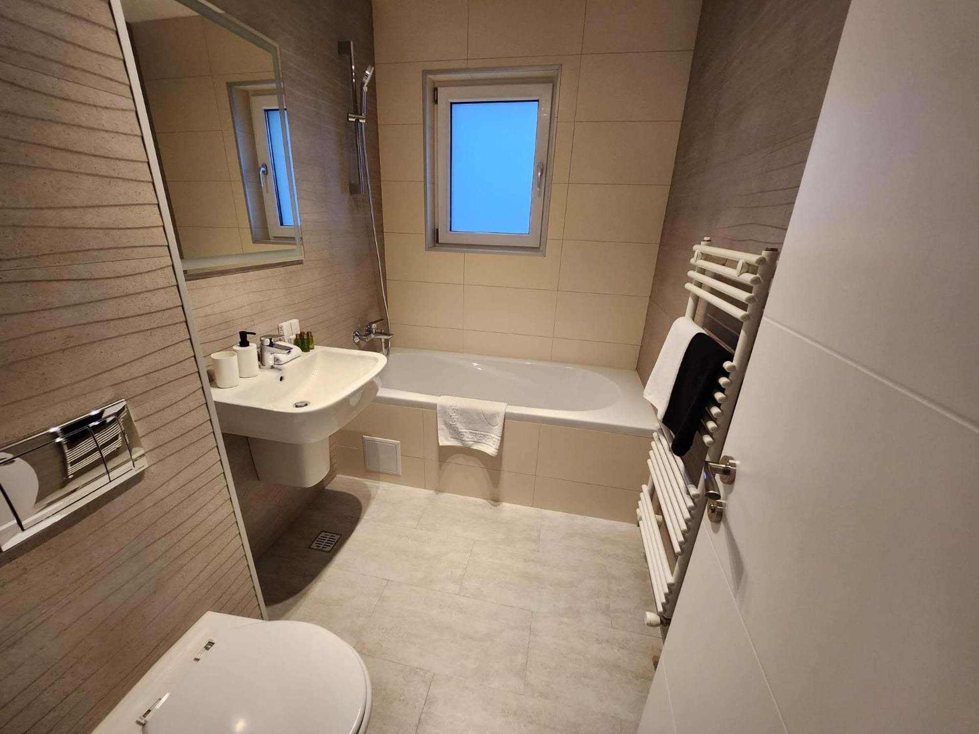 Grand First District In Apartment *
