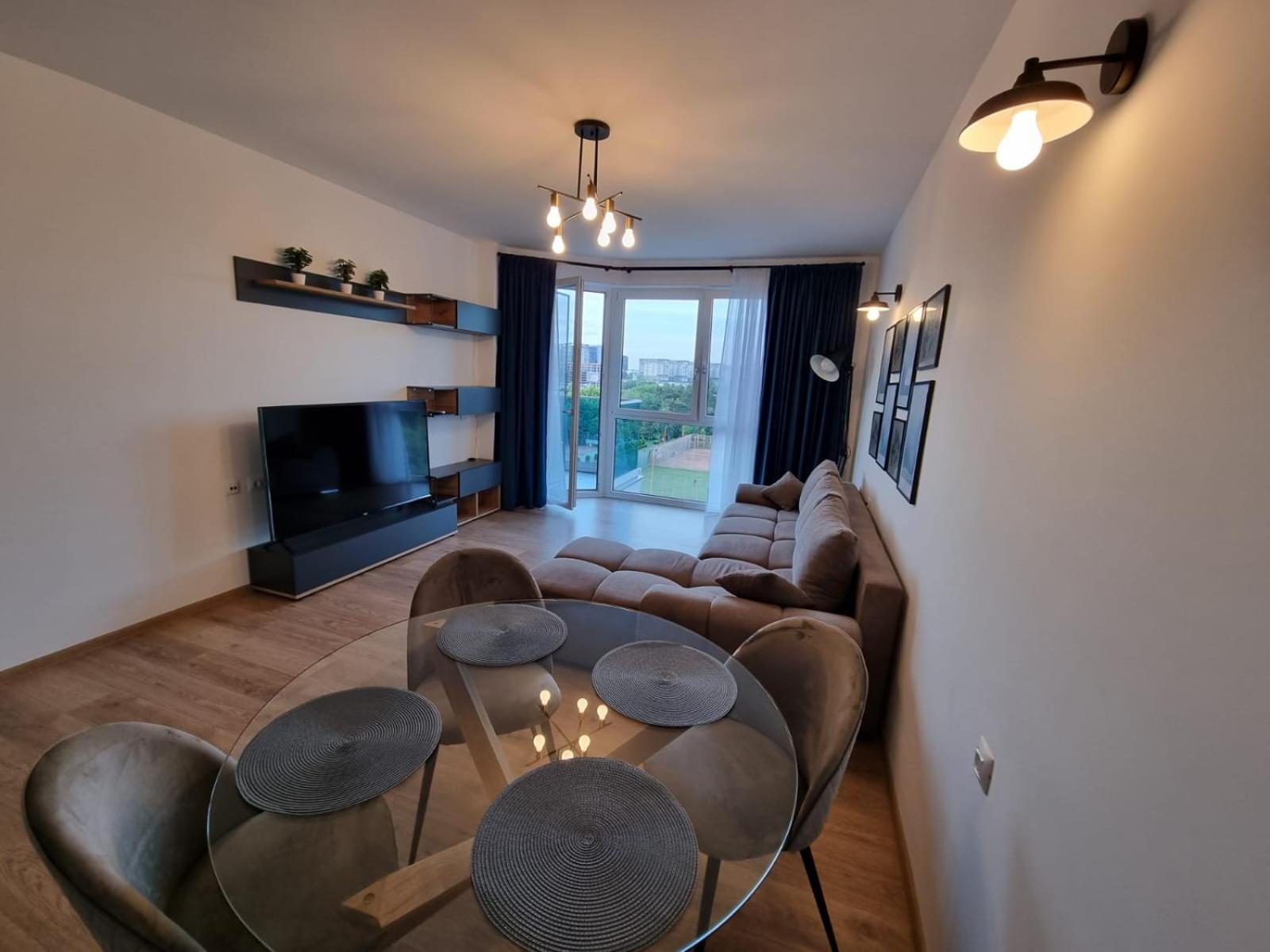 Apartment Grand First District In