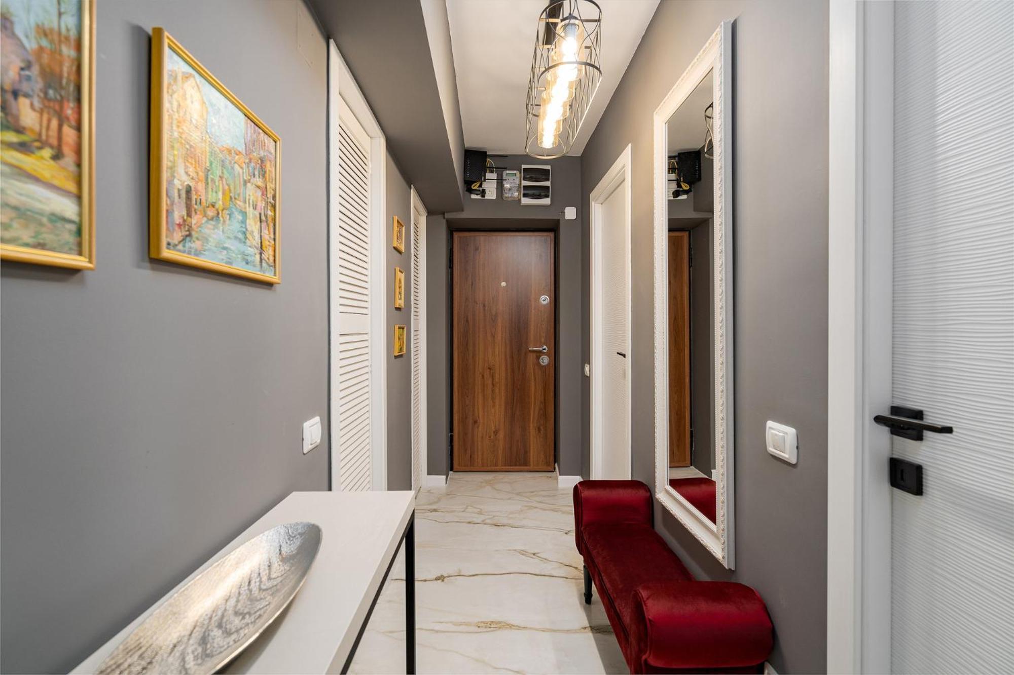 Cooper And Wood Elegance Orizont Galleries * Bucharest