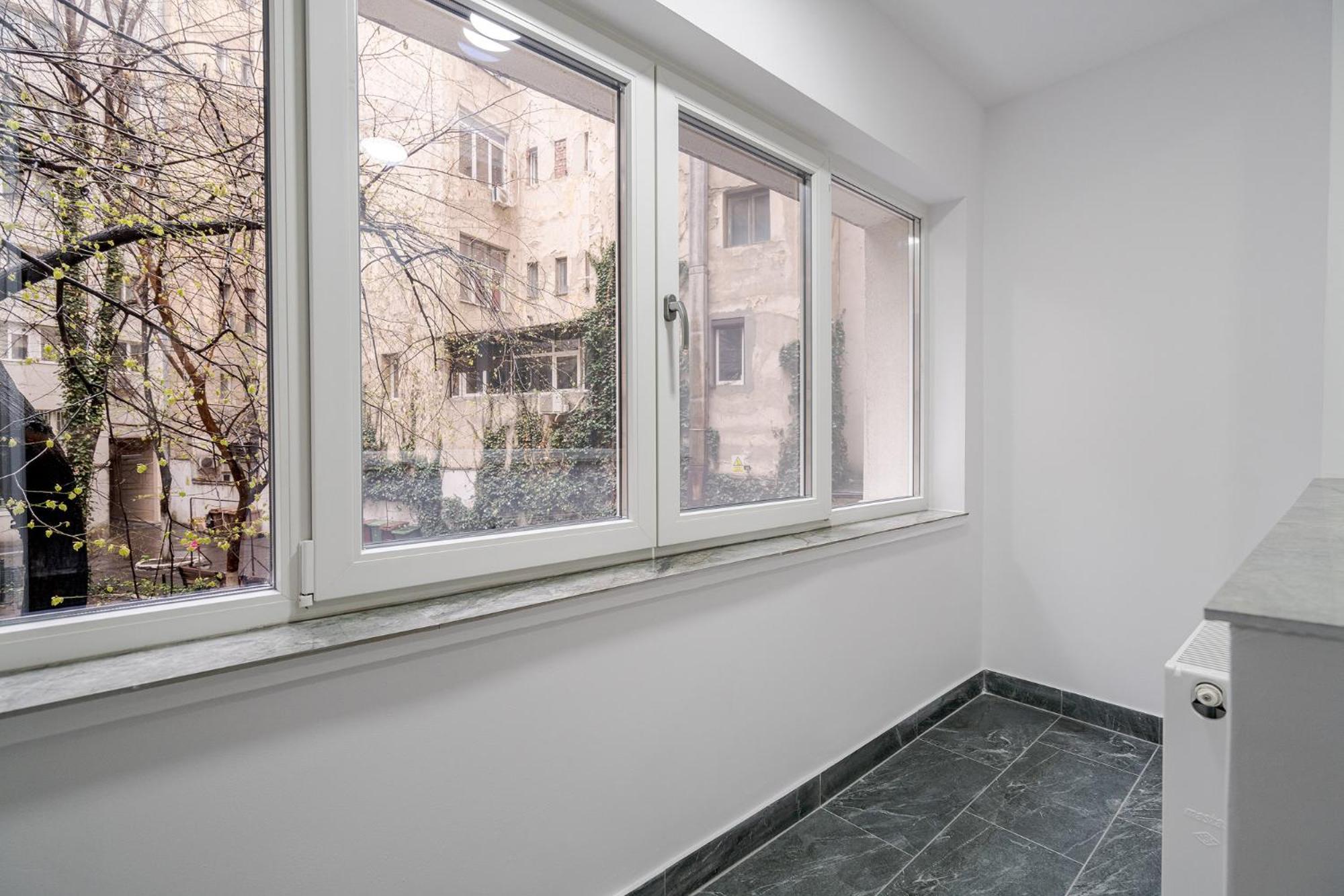 Cooper And Wood Elegance Orizont Galleries Apartment Bucharest
