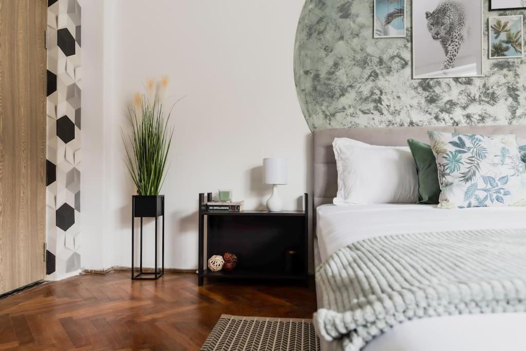 Apartment Nightfall Escape - M&n Bucharest