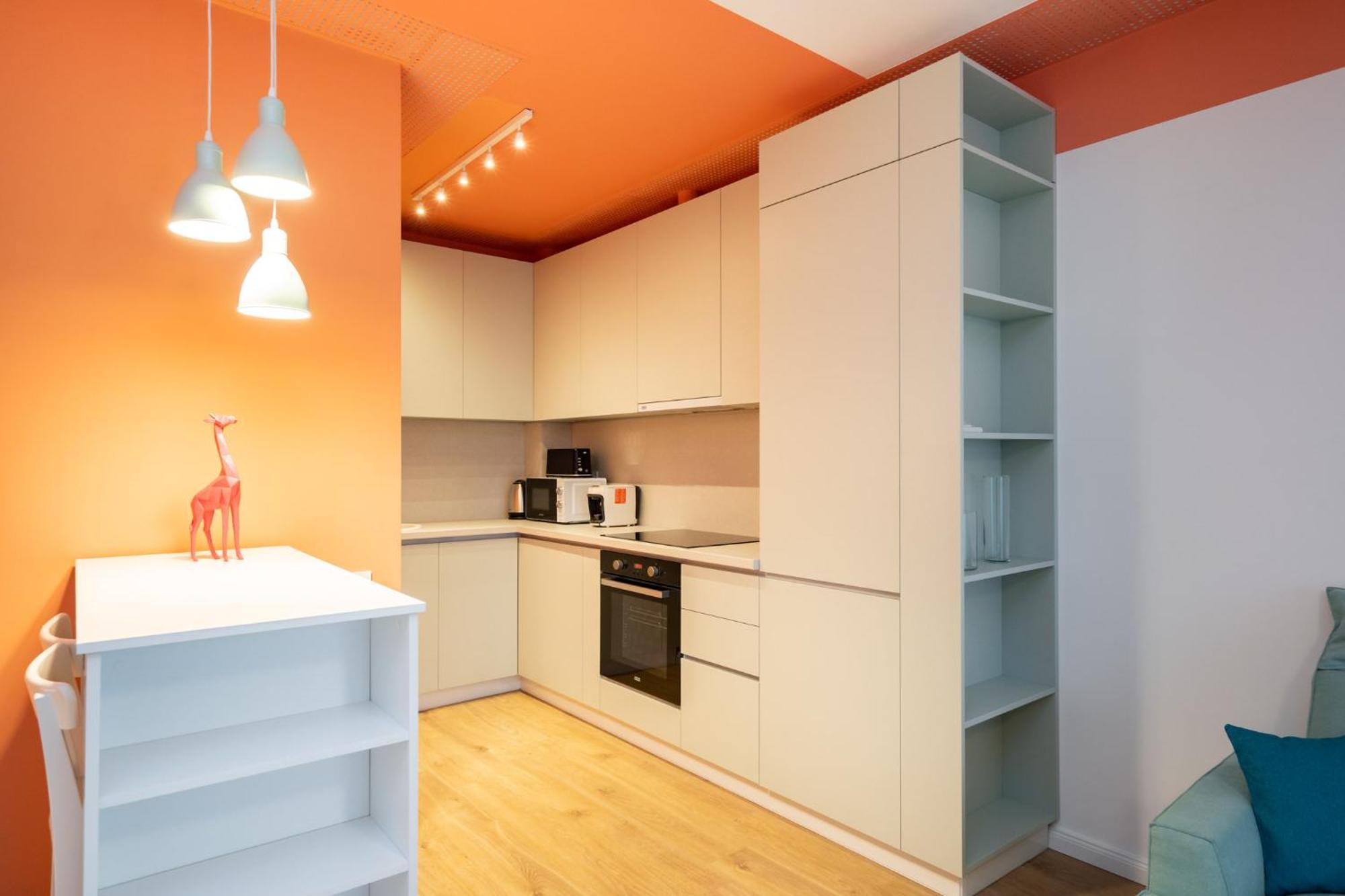 Candy Crush I 1 Bedroom With Free Underground Parking Apartment