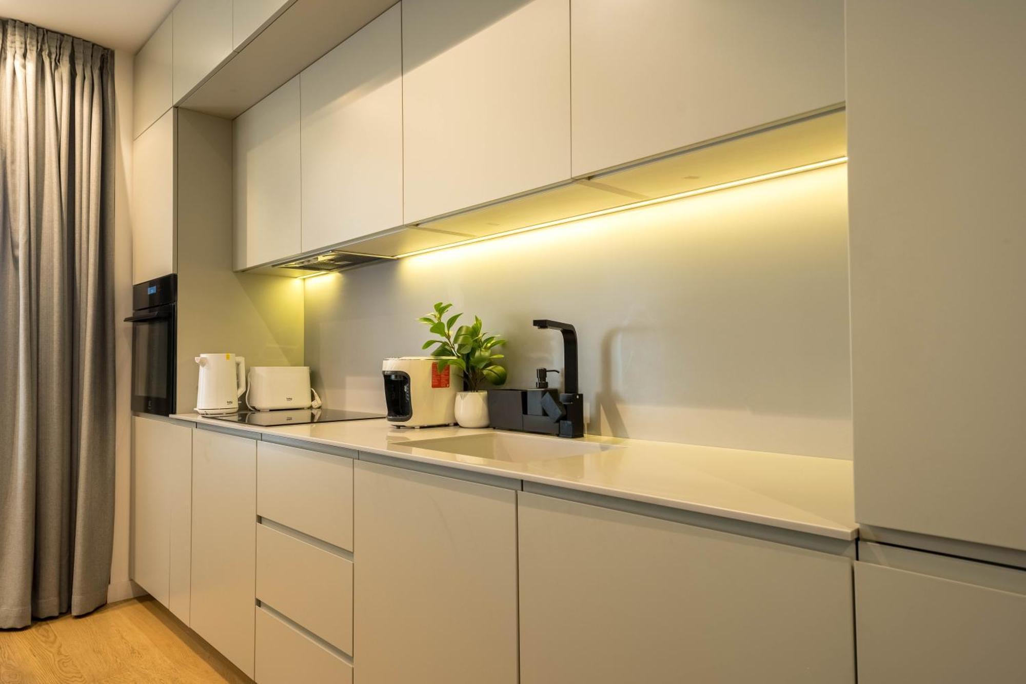 Sphere - High-end 1br Getaway Near Promenada Mall *