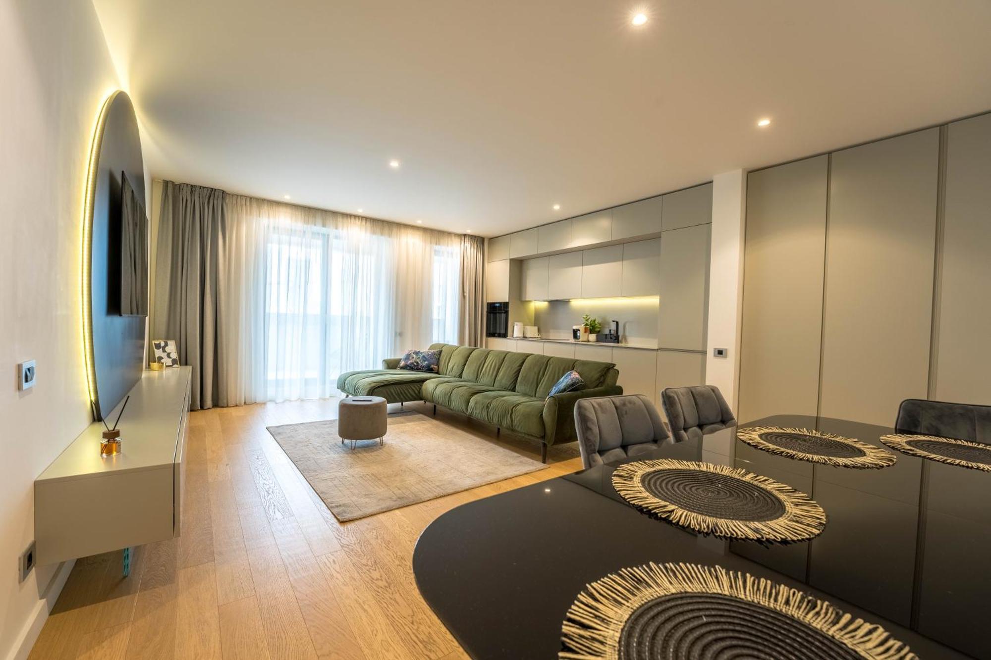 Apartment Sphere - High-end 1br Getaway Near Promenada Mall Bucharest