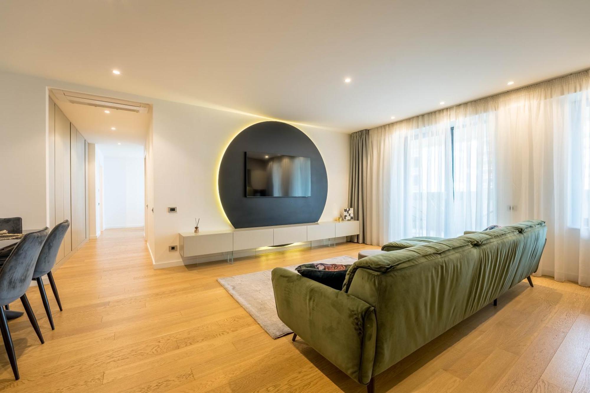 Apartment Sphere - High-end 1br Getaway Near Promenada Mall *