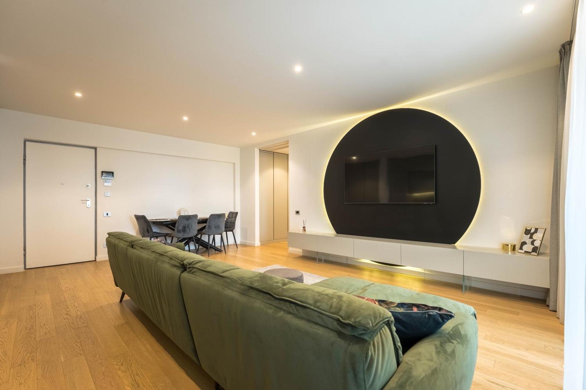Sphere - High-end 1br Getaway Near Promenada Mall Apartment *