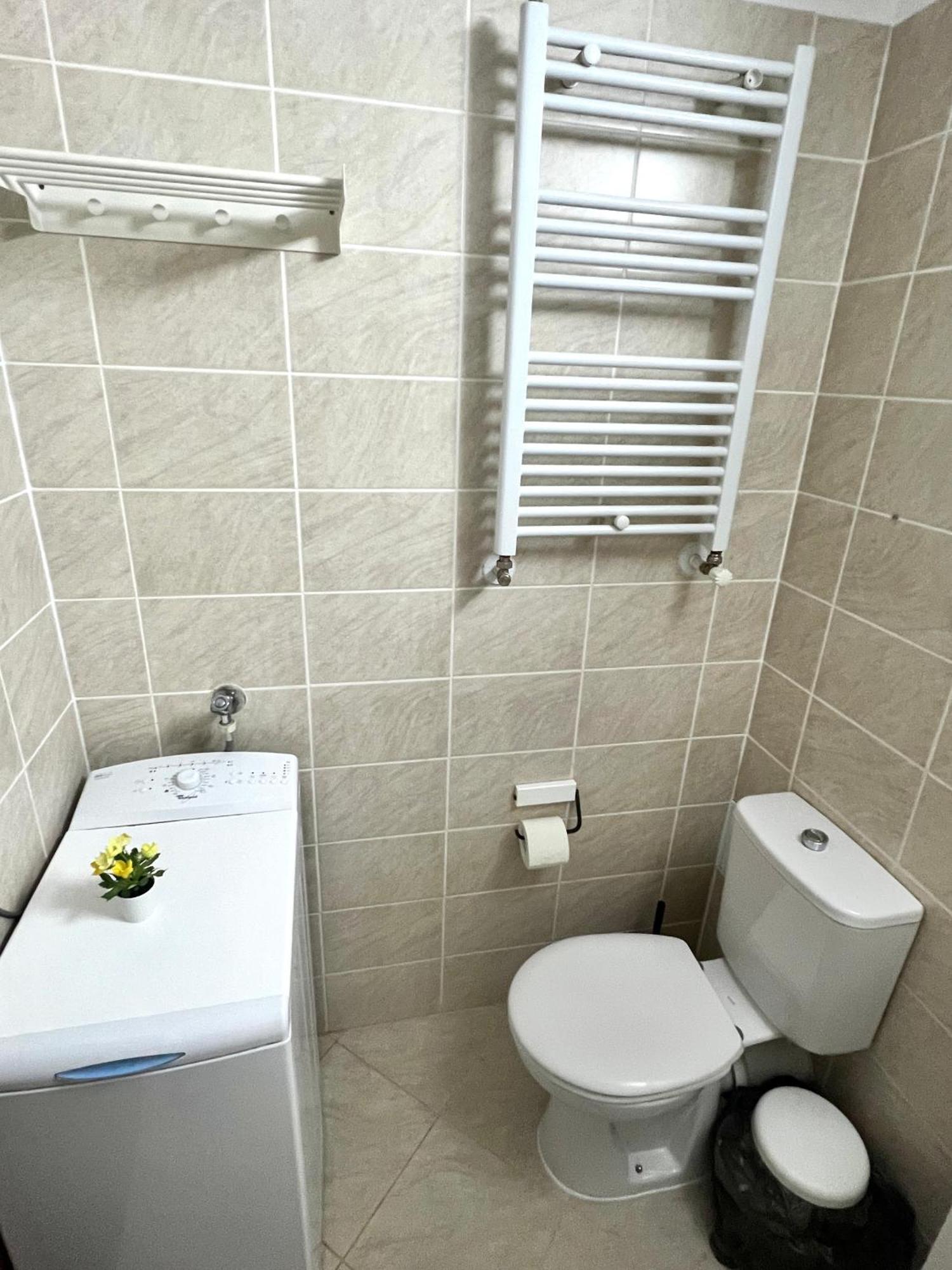Blossom Nest - 1br With Terrace And Underground Parking Apartment *