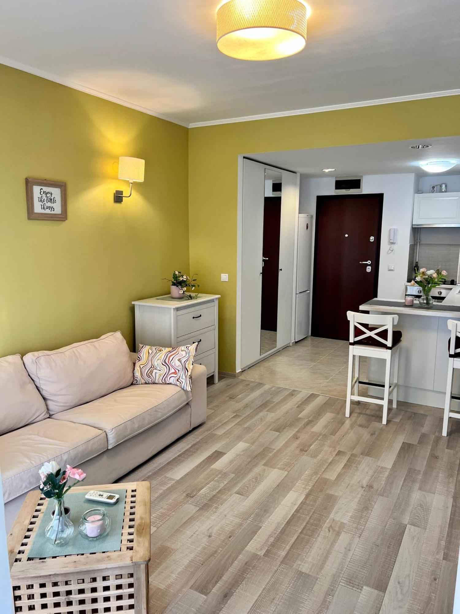 Blossom Nest - 1br With Terrace And Underground Parking