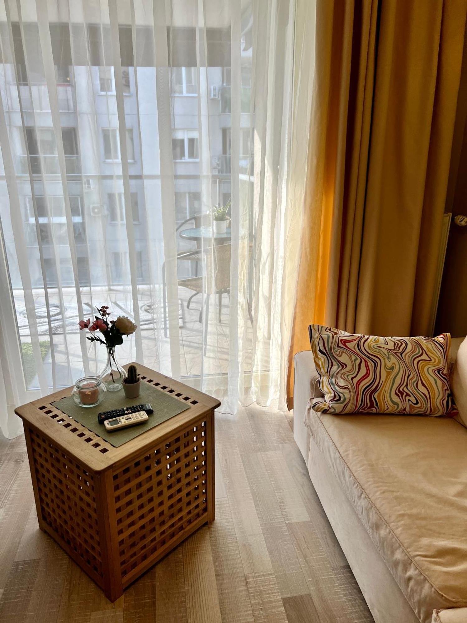 Blossom Nest - 1br With Terrace And Underground Parking