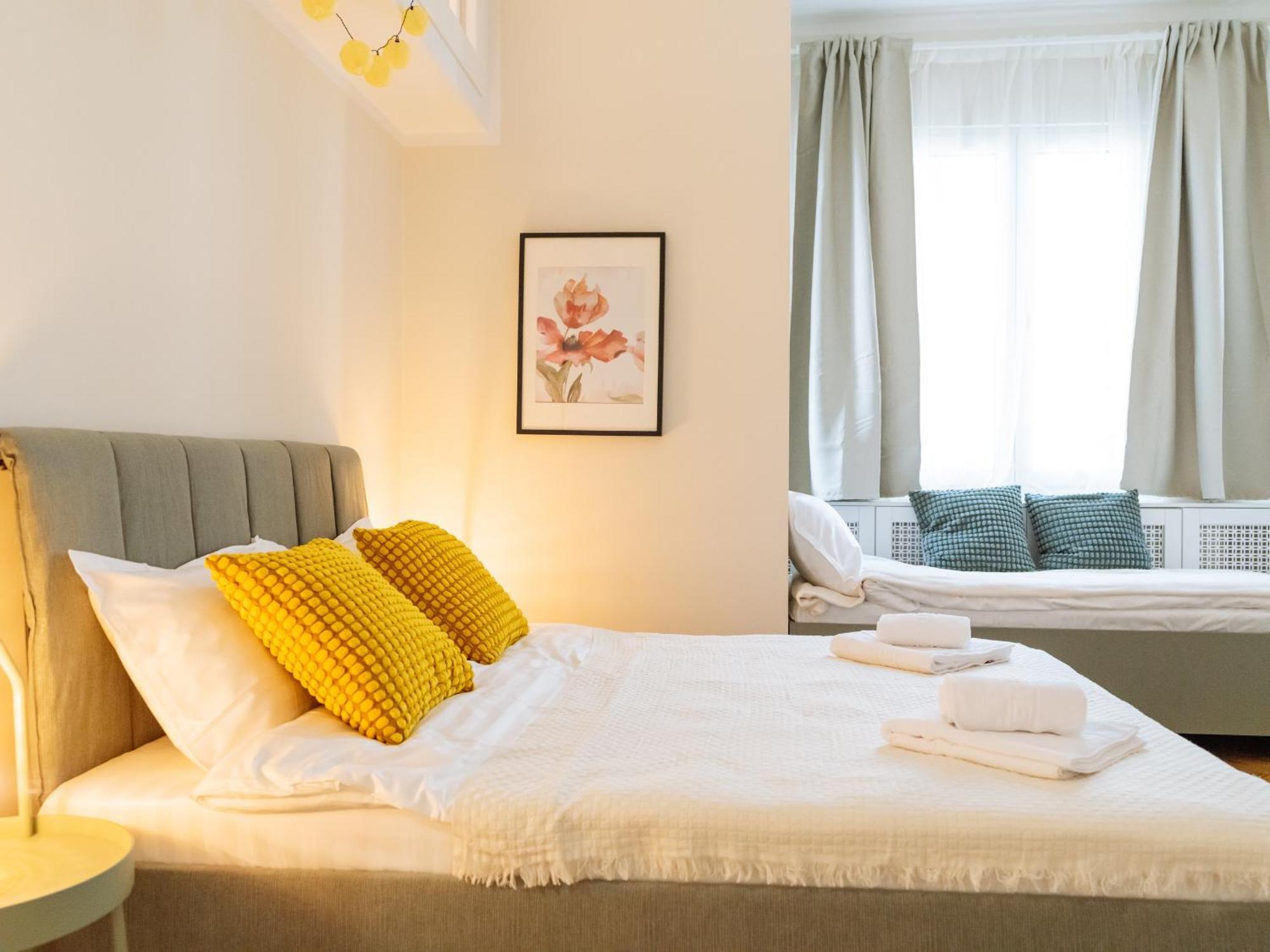 The Golden Palace Apartment *