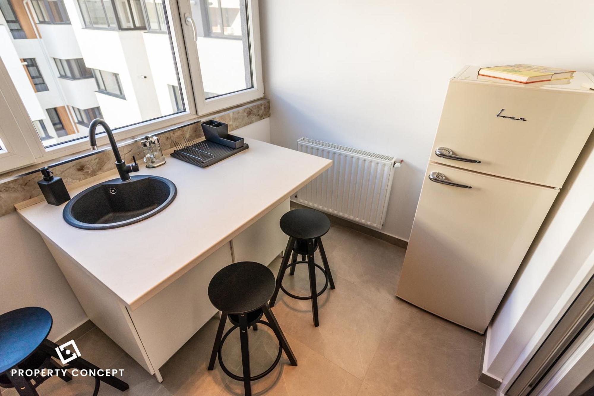 Apartment 1012