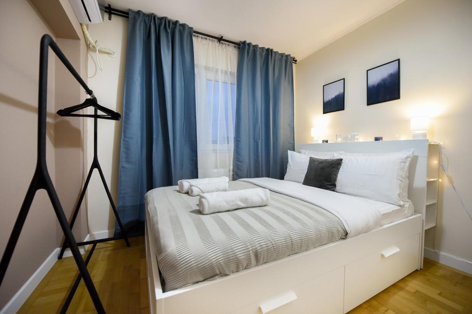 Explore And Relax: Your Ideal 2br On Calea Victoriei Bucharest