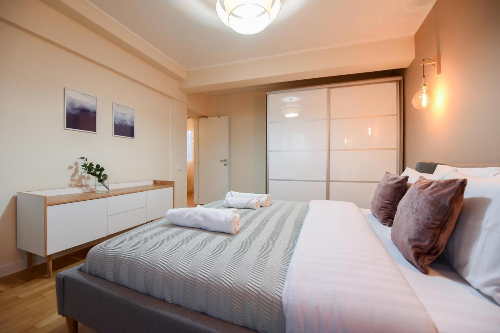 Explore And Relax: Your Ideal 2br On Calea Victoriei * Bucharest