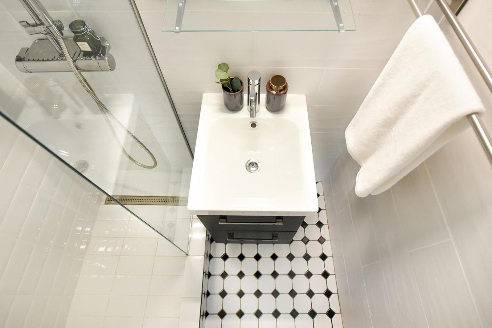 Explore And Relax: Your Ideal 2br On Calea Victoriei * Bucharest