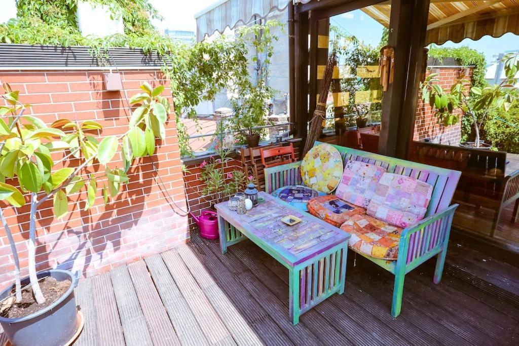 Old Town Bohemian With Terrace Apartment
