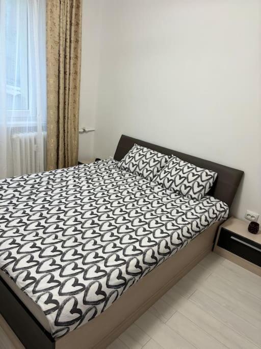3 Decomandat Apartment