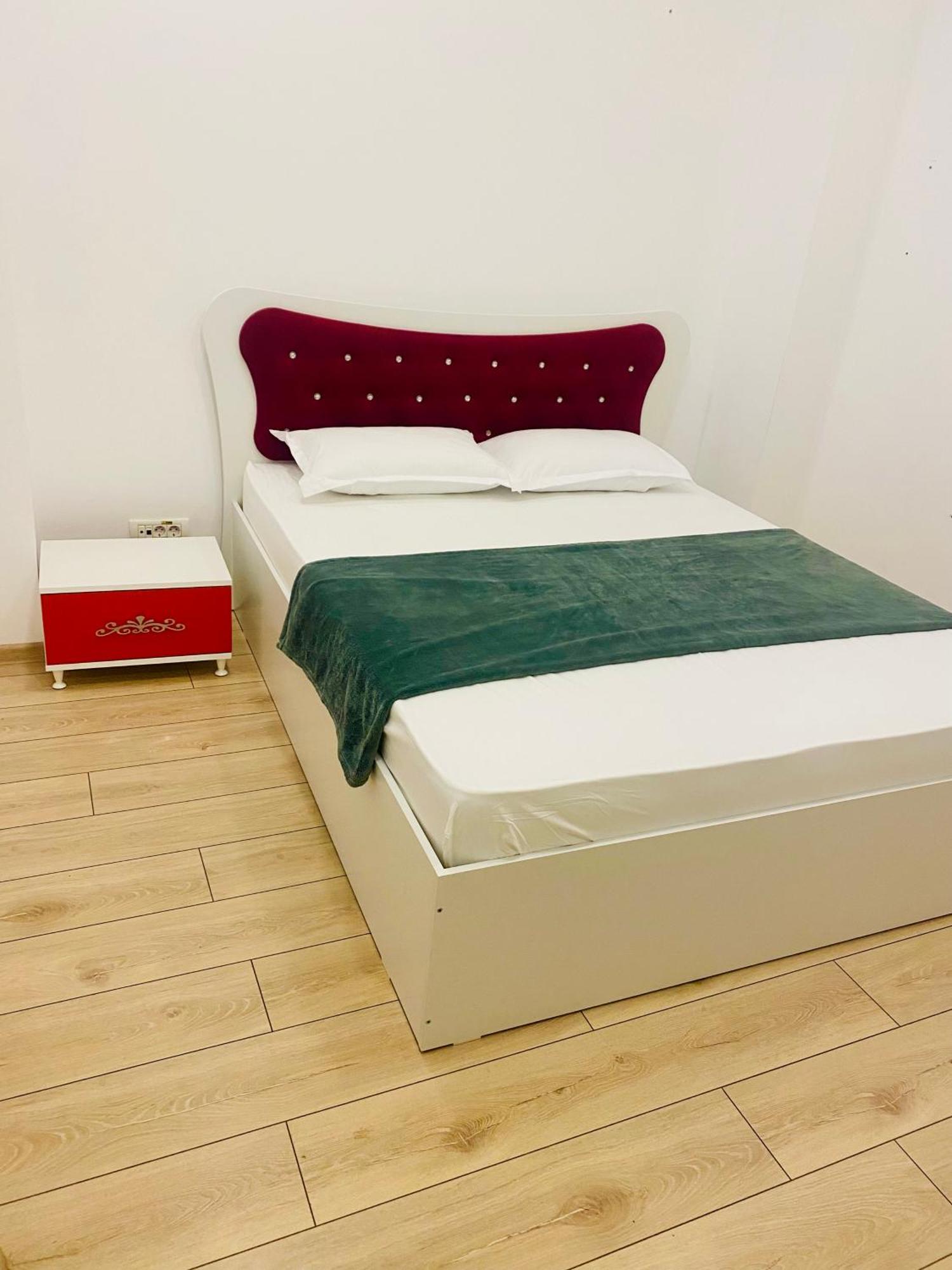 Cazan House Albergue