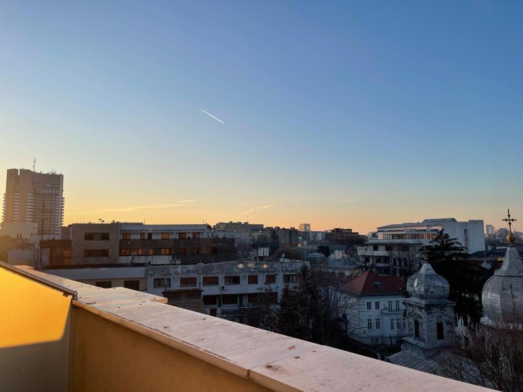 Italian Street With Terrace And Fireplace Apartment Bucharest