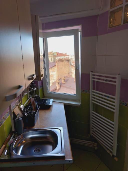 Tiny Studio Next To Unirii
