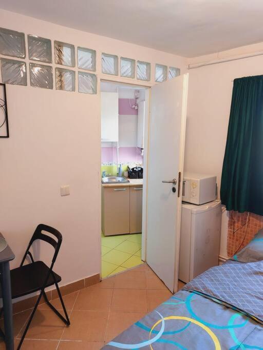 Tiny Studio Next To Unirii * Bucharest