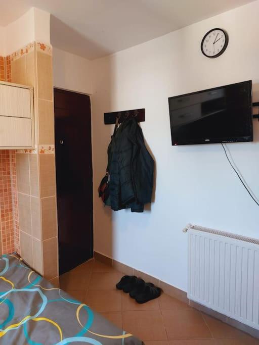 Tiny Studio Next To Unirii *
