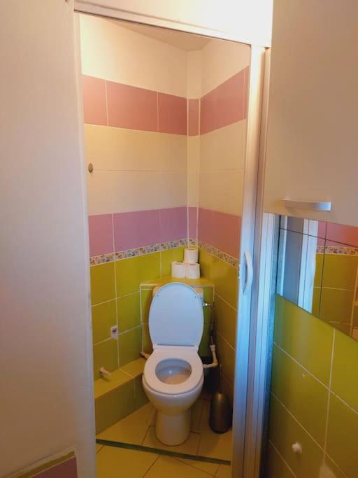 Tiny Studio Next To Unirii Apartment