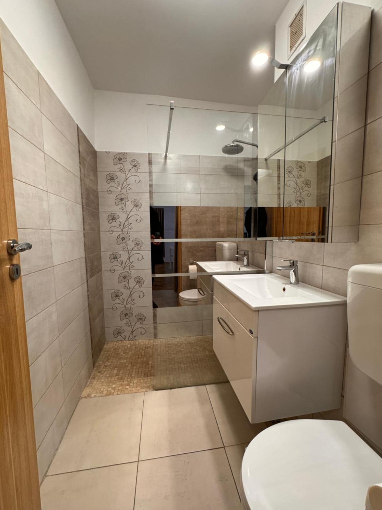 Luxury In Victoriei Bulevard Apartamento