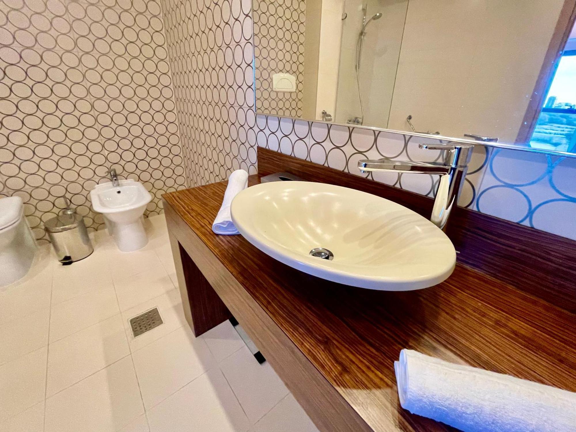 Royal With A Perfect View - Yamaluxe Apartment