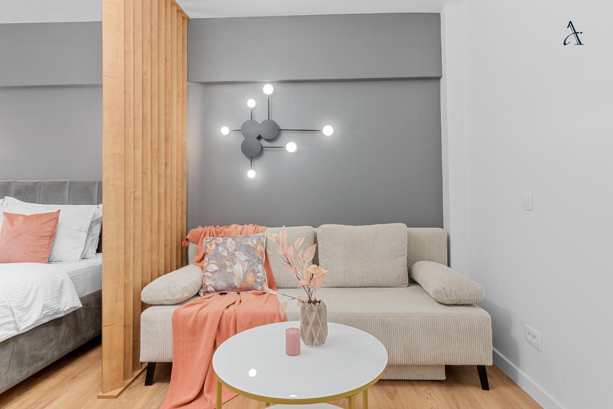 Bellona Studio *