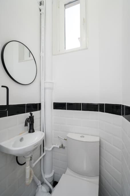 Exquisite Art Deco 2br Prime Location *