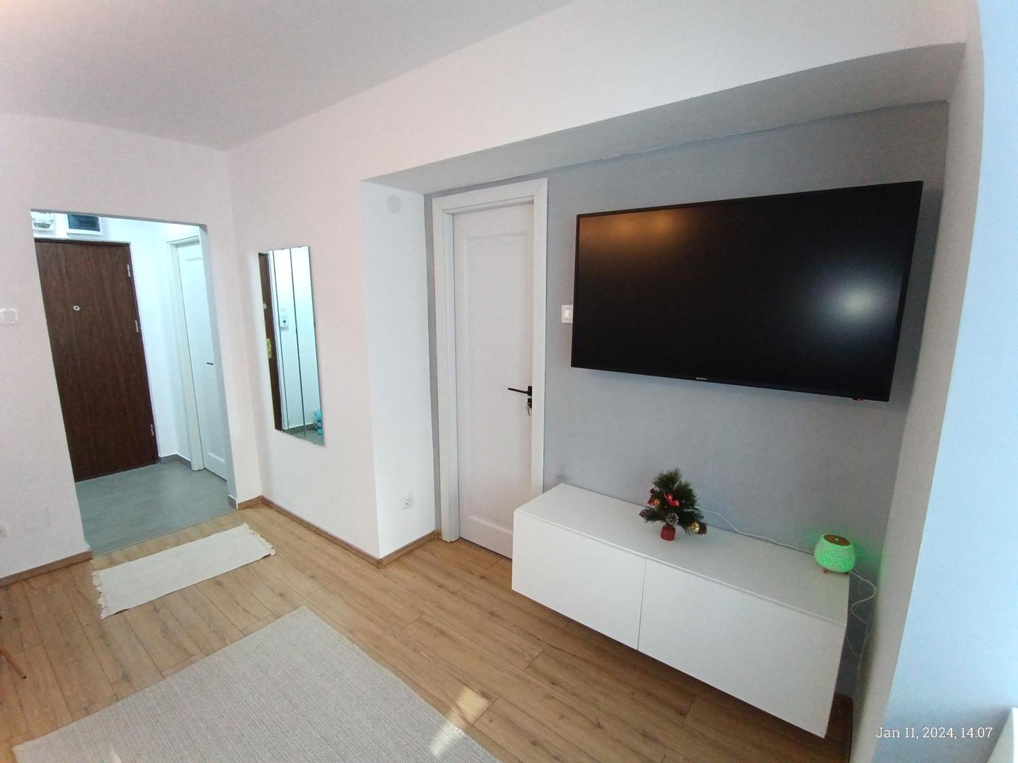 Cozy Center Apartment *